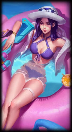 Caitlyn fiesta en la piscina